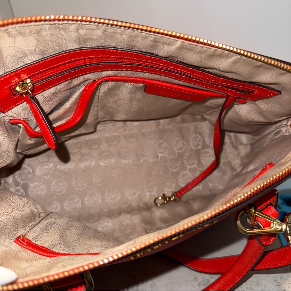 Michael Kors Cindy Large Dome Satchel Bag in Red Leather - Picture 8 of 10